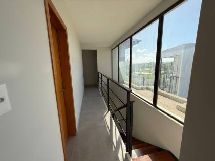 Casa de Condomínio Para Vender com 5 quartos 5 suítes no bairro Praia do Forte em Mata De São João