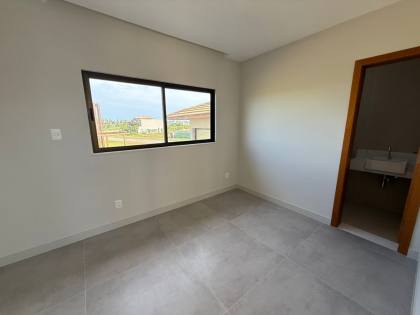 Casa de Condomínio Para Vender com 5 quartos 5 suítes no bairro Praia do Forte em Mata De São João
