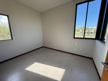 Casa de Condomínio Para Vender com 5 quartos 5 suítes no bairro Praia do Forte em Mata De São João