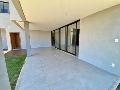 Casa de Condomínio Para Vender com 5 quartos 5 suítes no bairro Praia do Forte em Mata De São João