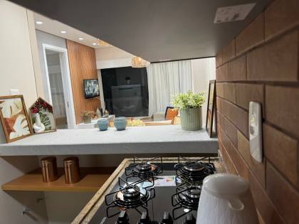 Apartamento Para Vender com 2 quartos Porteira Fechada  Ondina em Salvador