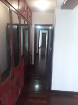 Apartamento 4 quartos com 2 suítes no Itaigara