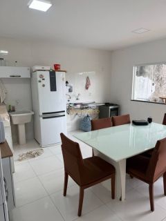 DUAS CASAS NO ITAIGARA