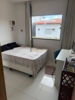 DUAS CASAS NO ITAIGARA