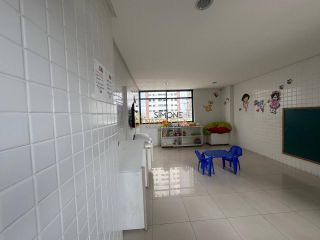 Locação Apto 03 quartos com suíte e dependência em Jd. Armação