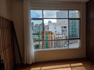 Apartamento 4 / 4 + Dependência e 3 suítes Graça em Salvador