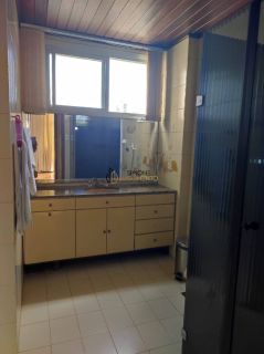 Apartamento 4 / 4 + Dependência e 3 suítes Graça em Salvador