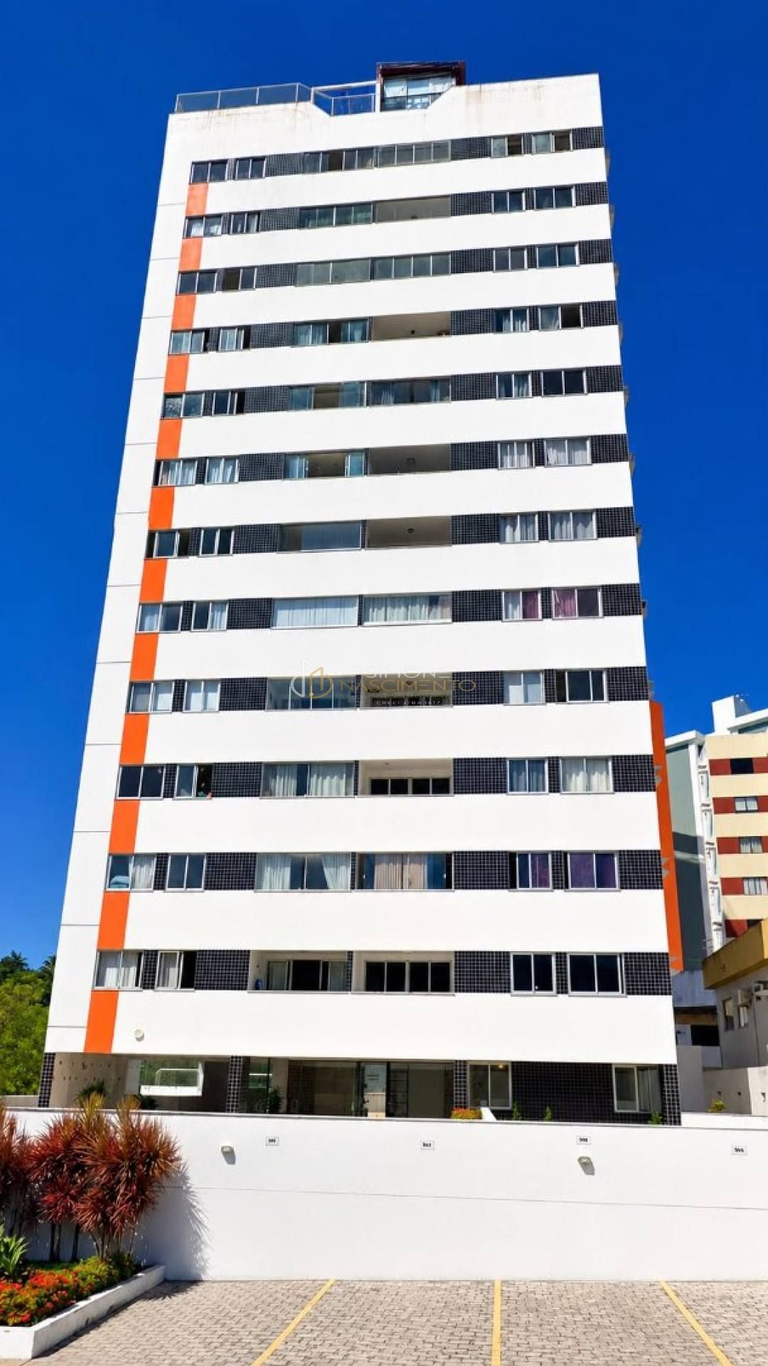 Apartamento 3 /4 e 1 suíte Imbuí