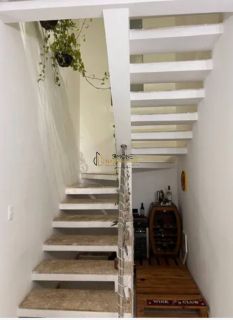 Casa Condomínio 4/4 e 1 suíte Buraquinho