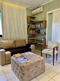 Casa de Condomínio 5 /4 e 4 suítes Piatã em Salvador