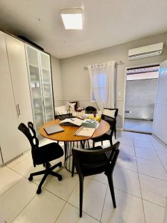 Casa de Condomínio 5 /4 e 4 suítes Piatã em Salvador
