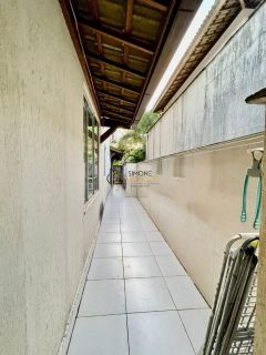 Casa de Condomínio 5 /4 e 4 suítes Piatã em Salvador