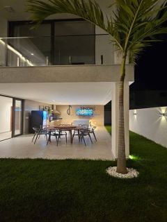 MANSÃO EM GUARAJUBA com 7 Suítes
