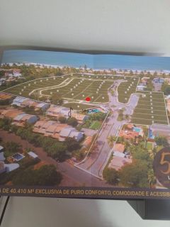 Terreno em condomínio alto padrão, nascente.