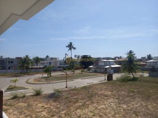 Terreno em condomínio alto padrão, nascente.
