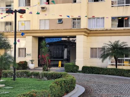 Apartamento Para Alugar 2 /4 e  1 suíte Imbuí em Salvador