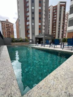 Apartamento à venda com 2quartos sendo 1suite tem 55m2, nascente com 1 vaga em Imbuí - Salvador - BA