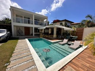 Casa de Condomínio Para Vender 4/4 e 1 suíte Miragem em Lauro De Freitas