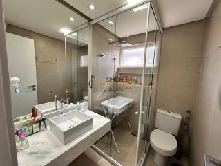 Casa de Condomínio Para Vender 4/4 e 1 suíte Miragem em Lauro De Freitas