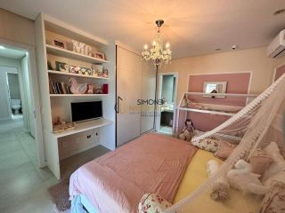 Casa de Condomínio Para Vender 4/4 e 1 suíte Miragem em Lauro De Freitas