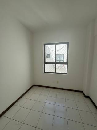 Apartamento 2 /4 e 1 suíte Rio Vermelho