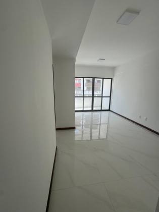 Apartamento 2 /4 e 1 suíte Rio Vermelho