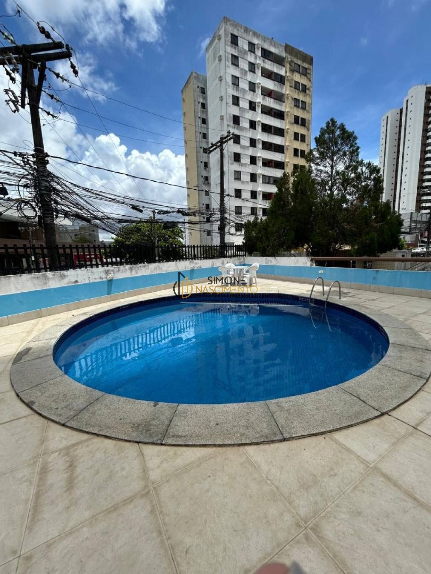 Apartamento 4/4 e 1 suíte Imbuí