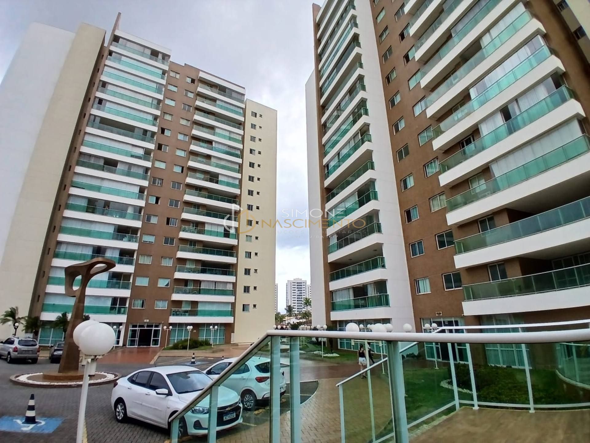 Apartamento 2 /4 e 1 suíte Pituaçu