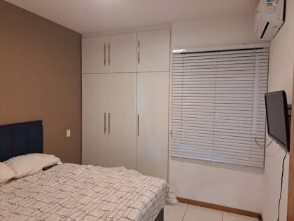 Quarto e sala com varanda na pituba
