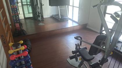 Quarto e sala com varanda na pituba