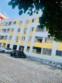 Apartamento Térreo 2 quartos com 1 suíte em itapoan