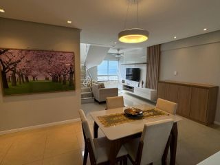 Apartamento 4 /4 e 1 suíte Jardim Armação