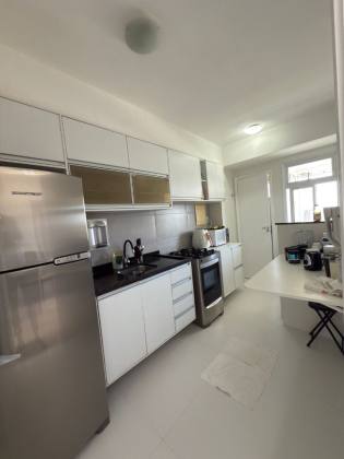 Apartamento à venda com 2quartos sendo 1suite tem68m2, Cond. Villa Alegro na Paralela-Salvador - BA