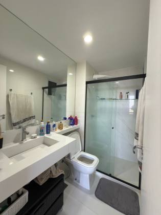 Apartamento à venda com 2quartos sendo 1suite tem68m2, Cond. Villa Alegro na Paralela-Salvador - BA