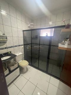 Cobertura 2/4 e 1 suítes  Itapuã