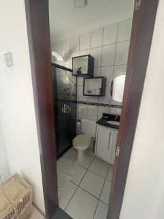 Cobertura 2/4 e 1 suítes  Itapuã