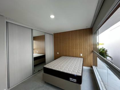 Casa de Condomínio Para Vender com 4 quartos 4 suítes no bairro Alphaville II em Salvador