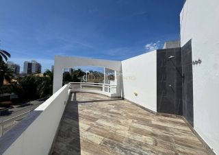 Casa de Condomínio 4/4 e 1 suíte Miragem em Lauro De Freitas
