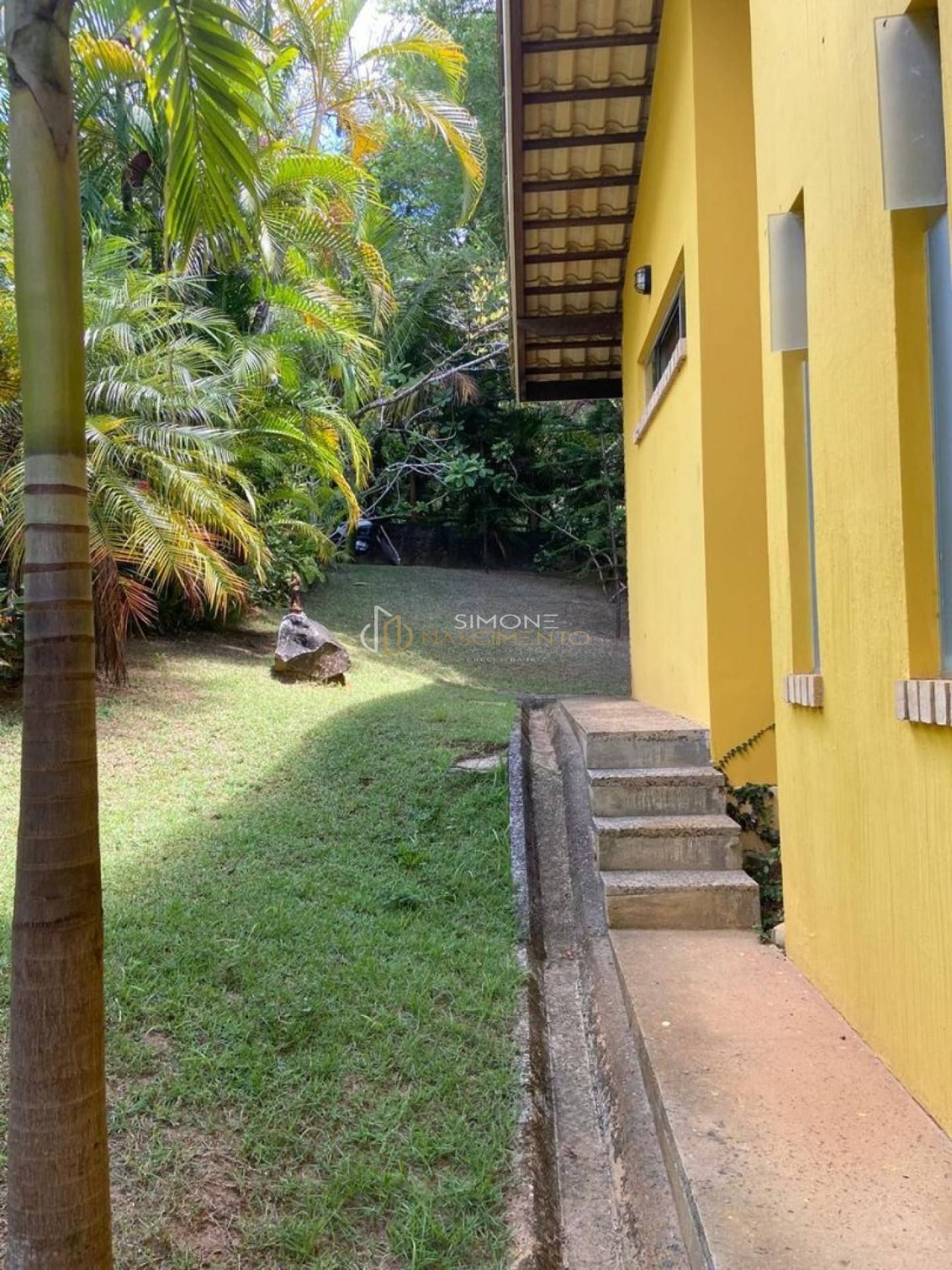 Casa de Condomínio 4/4 e 2 suítes Mata de São João