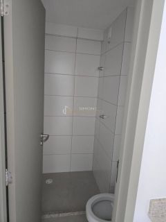 Quarto e sala à venda , varanda tem 42,92m2, nascente, Cond. Ocean House  Jaguaribe-Salvador – BA