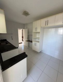 Apartamento 3/4 e 1 suítes Barra
