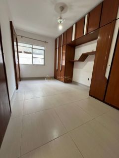 Apartamento 2/4 e 1 suíte Jardim Armação
