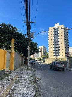 Apartamento 2/4 e 1 suíte Jardim Armação