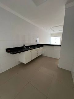 Casa Condomínio Para Alugar 4/4 e 1 suíte Ipitanga