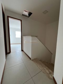 Casa Condomínio Para Alugar 4/4 e 1 suíte Ipitanga