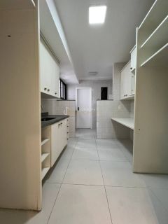 Apartamento 3/4 e 1 suíte Costa Azul