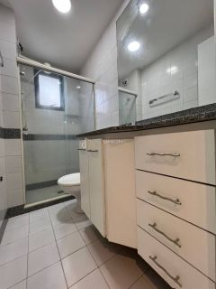 Apartamento 3/4 e 1 suíte Costa Azul
