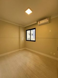 Apartamento 3/4 e 1 suíte Costa Azul