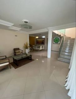 Casa Condomínio 5/4 e 4 suítes Piatã