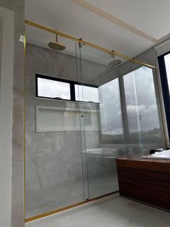 Casa Condomínio 5/4 e 4 suítes Alphaville II em Salvador
